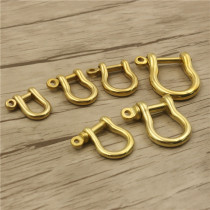 Brass exquisite horseshoe buckle Japanese horseshoe buckle Pure copper car keychain click bag accessories