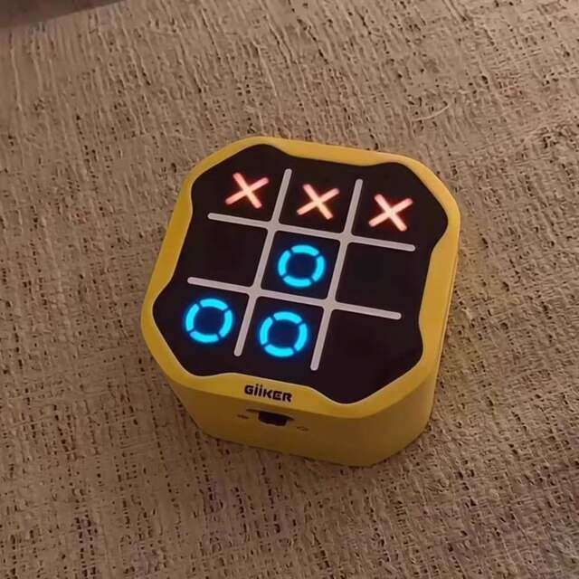 Educational toys electronic tic-tac-toe nine-square grid brain thinking training press and play interactive mini double desktop 61