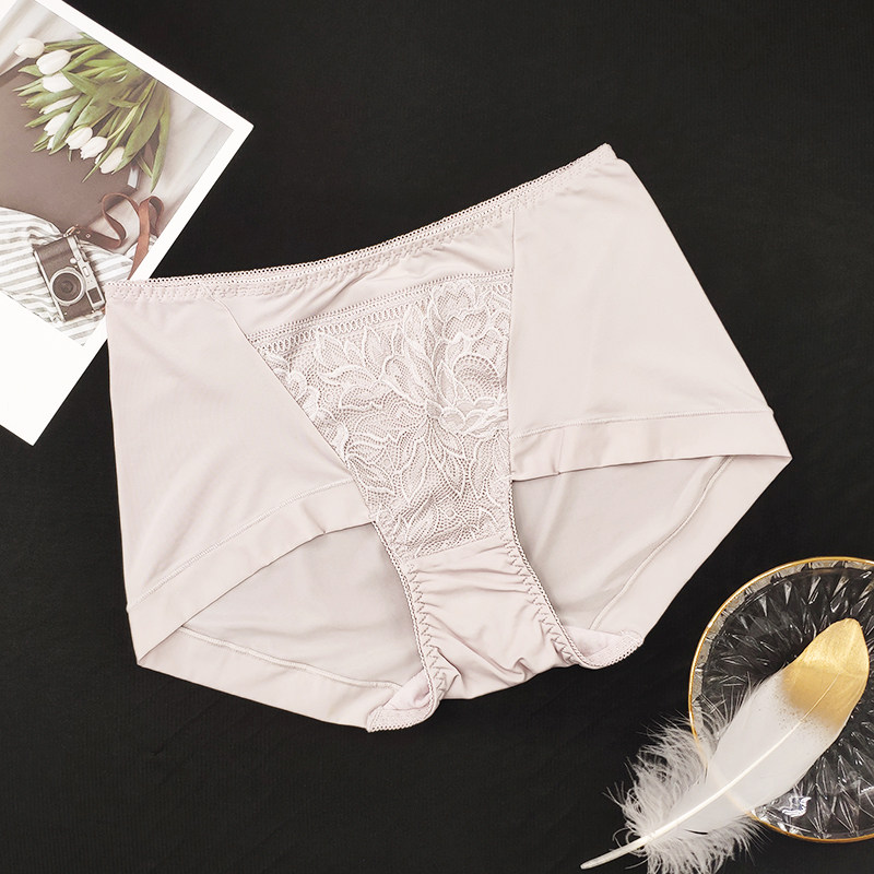 First face beauty salon accessories Ladies underpants Extravagant Lace Breathable small pants mid-waist lifting hip comfort Four-corner pants women