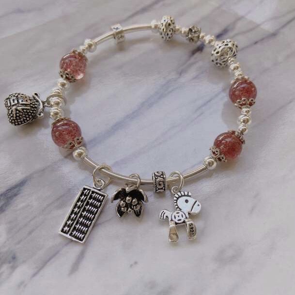 Tanabata natural strawberry crystal peach blossom retro Thai silver woman lucky 925 sterling silver bracelet ins niche design trendsetter
