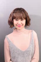 Womens new fashion wig sweet and lovely lifelike breathable comfortable and elegant temperament short hair wig replacement hair weaving hair