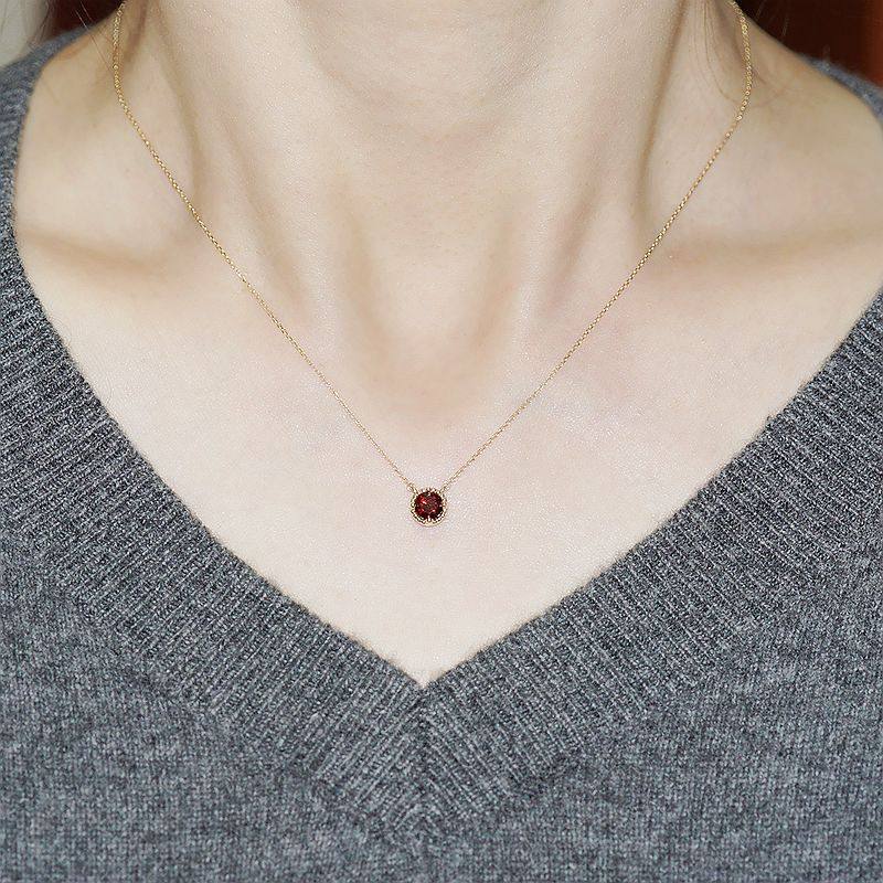 Japanese light luxury jewelry 10k gold natural garnet a diamond all-match gift commuter personality collarbone chain necklace