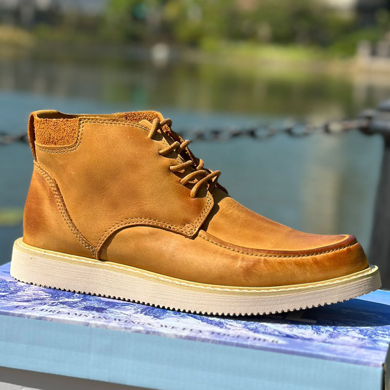Goodyear High-Top Work Boots for Men, Large Yellow Boots, First-Layer Cowhide, Lightweight, Breathable, Outdoor Casual Shoes, Martin Boots, Short Boots