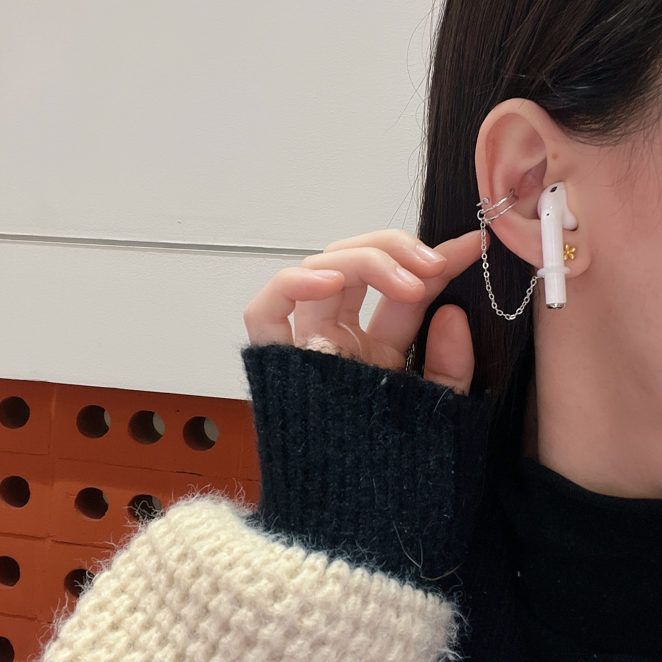 オリジナル Bluetooth ヘッドセット 落下防止 イヤークリップ 紛失防止 アーティファクト AirPods3 イヤリング イヤリング ワイヤレス ユニバーサル イヤーチェーン ペンダント