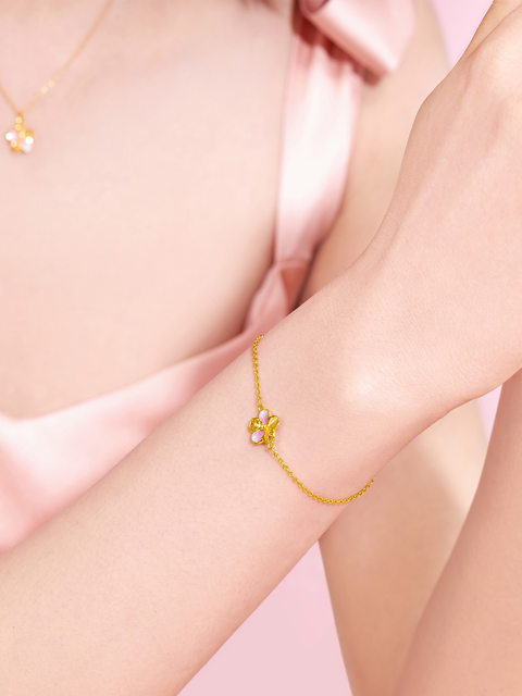Lukfook Jewelry Peach Blossom Gold Bracelet for Women, Fine Gold with Extension Chain, Gilded Craftsmanship, Pricing Gdgtbb0022
