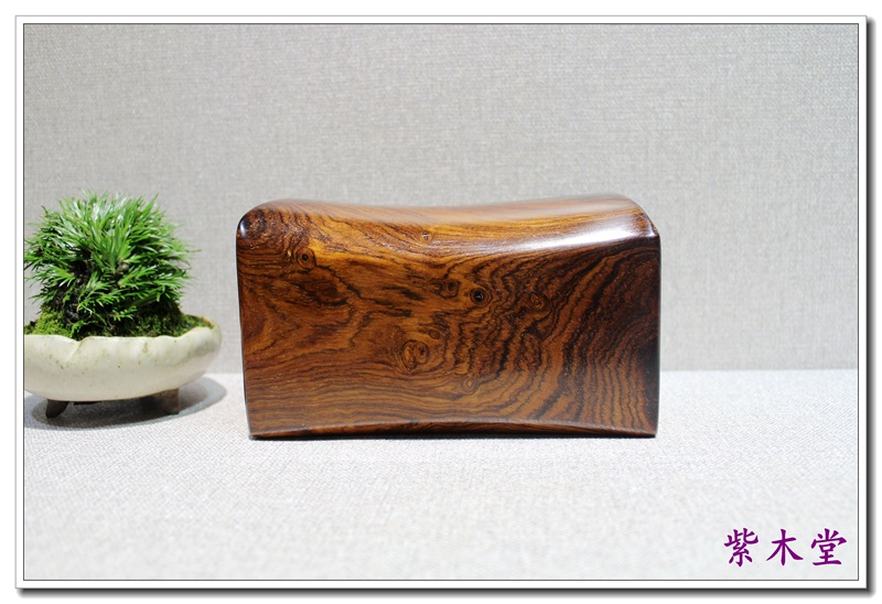 Great pillow (312) for the old royal stock of the sea