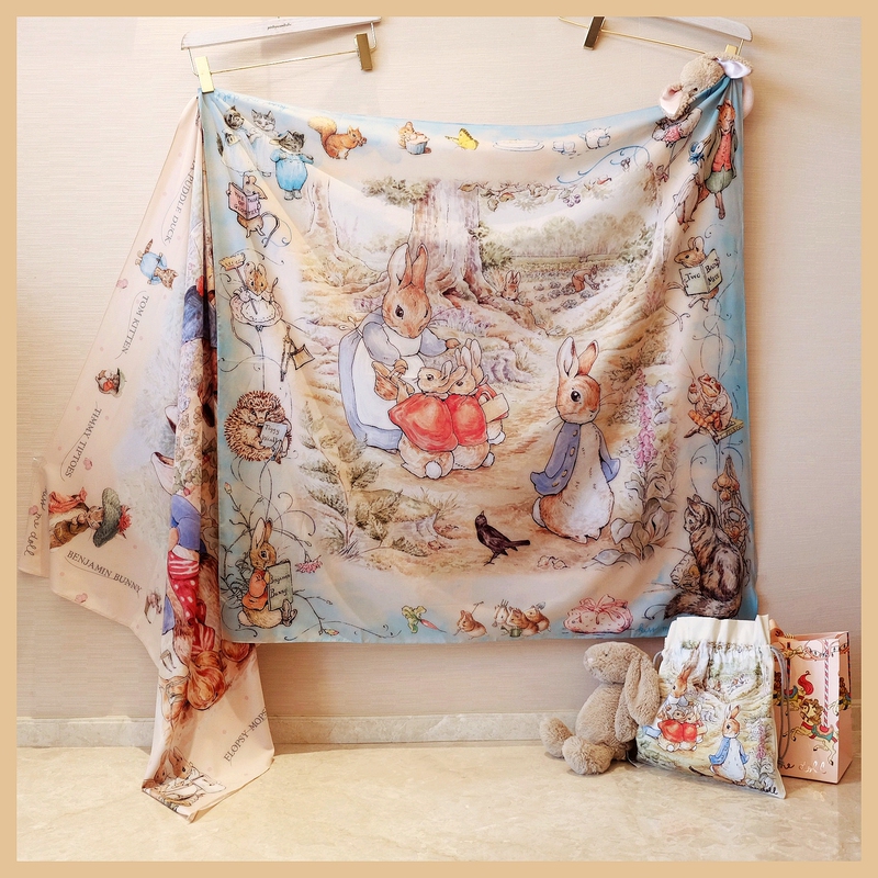 Pinky Thai Trendy Brand Pt Little Rabbit Paper Hand-Painted Blue-Edged Collaboration Limited Edition Silk Scarf Large Shawl 100*100 Pinky Thai Trendy Brand Pt Little Rabbit Paper Hand-Painted Blue-Edged Collaboration Limited Edition Silk Scarf Large Shawl 100*100