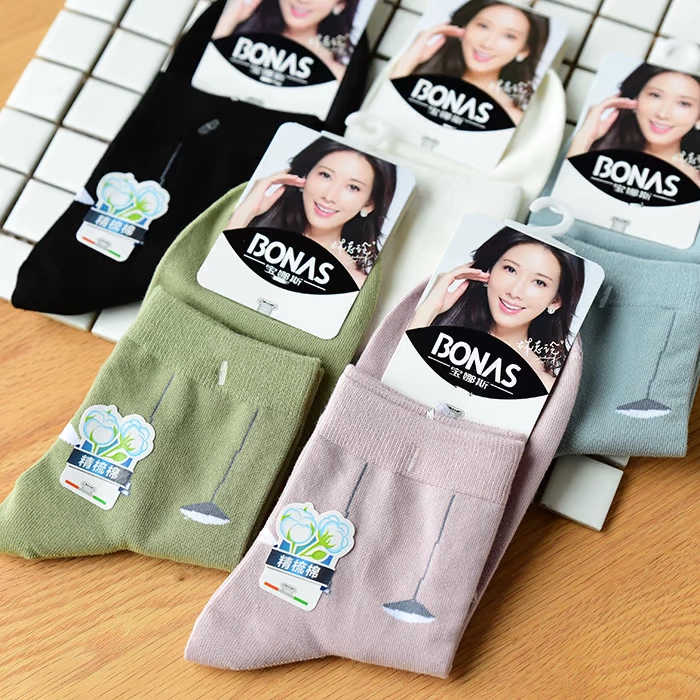 Vớ cotton nữ Chất liệu cotton cao Vớ cotton ống ngắn Một vài mẫu dễ thương Bốn mùa có thể mặc kiểu mới