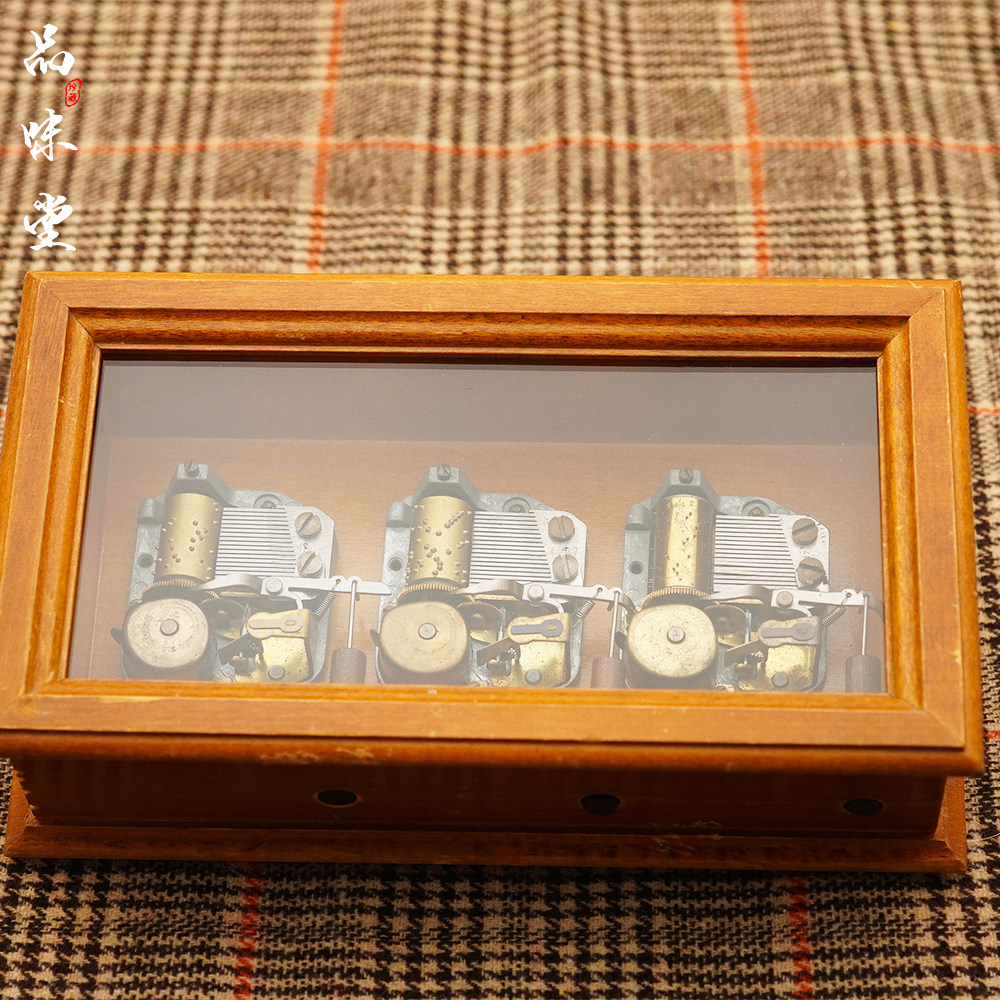 Swiss original out-of-print REUGE Yujue trilogy walnut music box music box trilogy mechanical collection retro