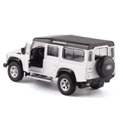 1:36 Land Rover Defender SUV hợp kim xe mô hình đồ chơi xe ô tô mô hình xe hơi - Chế độ tĩnh