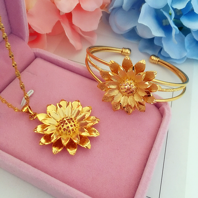 Mới mô phỏng vòng tay vàng cát nữ đám cưới cô dâu mờ hoa vòng tay khai mạc gió quốc gia 24K vòng tay mạ vàng vòng tay ngọc trai