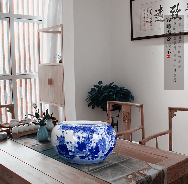 The New Chinese blue and white porcelain of jingdezhen ceramics. The Beauty is the gold hair pin cylinder home sitting room aquarium decoration furnishing articles