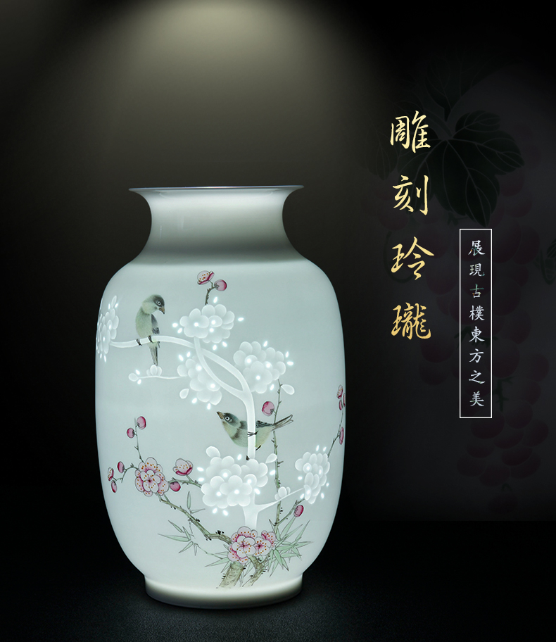 Jingdezhen ceramic new Chinese style pervious to light the name plum and the bamboo harbinger vase home sitting room, bedroom adornment porcelain furnishing articles