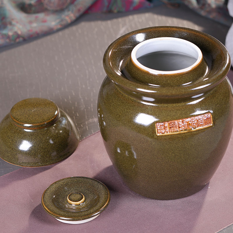 Jingdezhen ceramic large household pickle jar airtight pickle jar sichuan pickles pickled altar jars