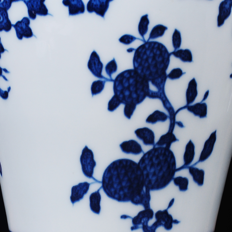 Jingdezhen ceramic flower vase modern hand - made vases of new Chinese style household, the sitting room porch place crafts
