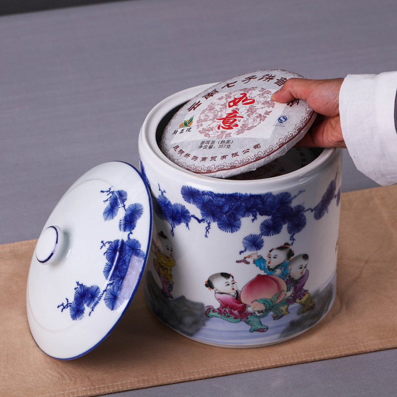 Jingdezhen ceramic blue and white porcelain tea sealing seal pot pot home puer tea cake porcelain tea pot