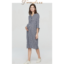 Maternity dress professional dress over the knee 2021 spring new pregnant women plaid shirt cotton dress long