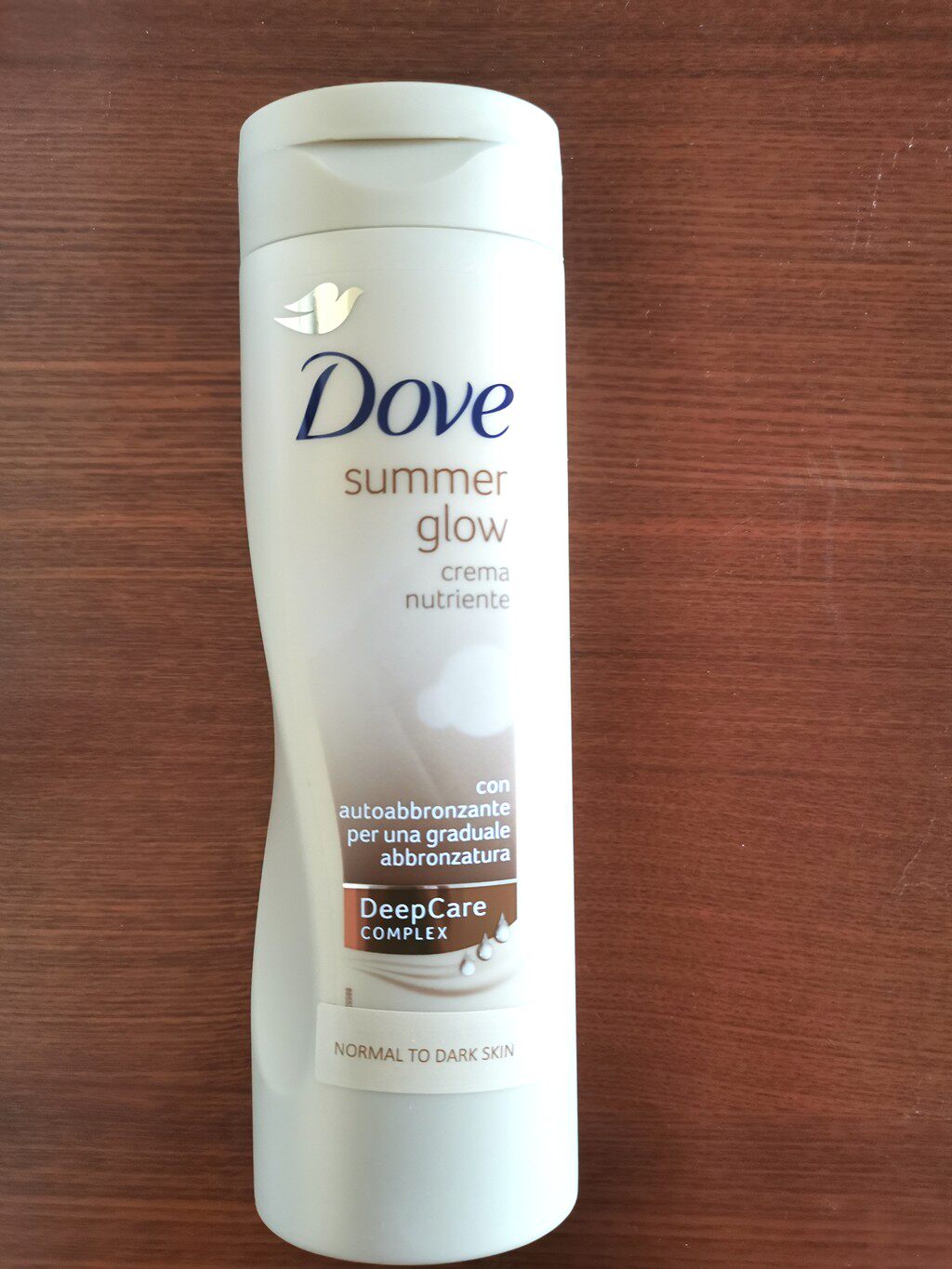 Dovereg  Summer Glow Daily Moisturizer with Subtle