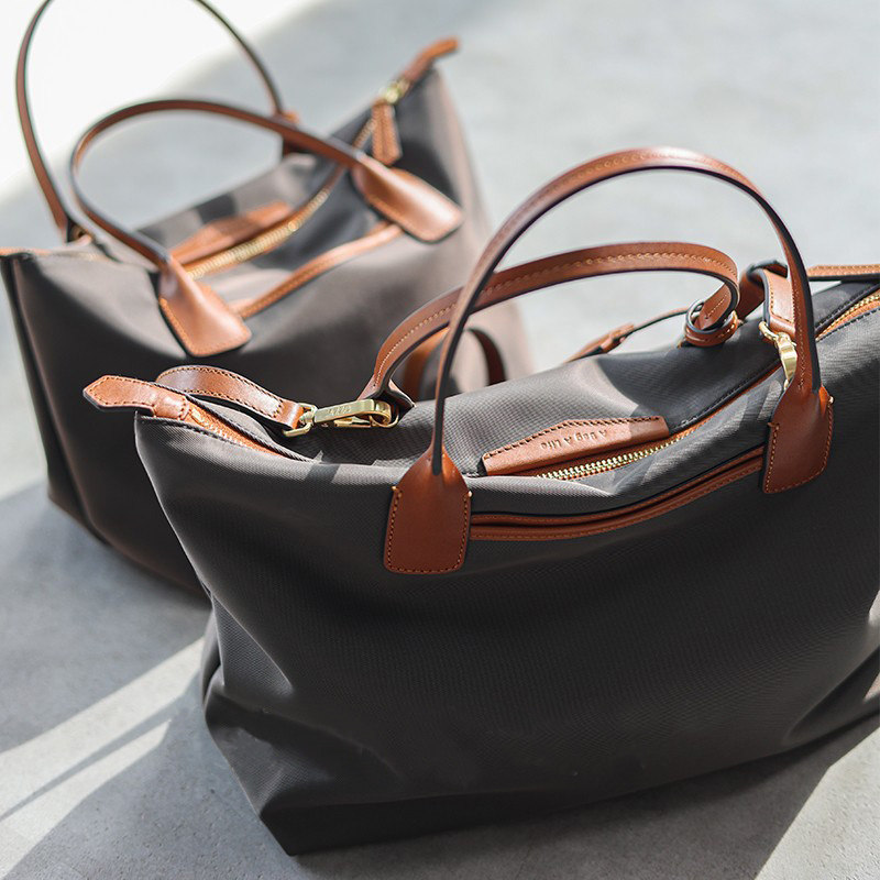 Jazz Xiaoqiang, high-end Korean imported nylon with oil wax light commuter package single shoulder dumplings pack