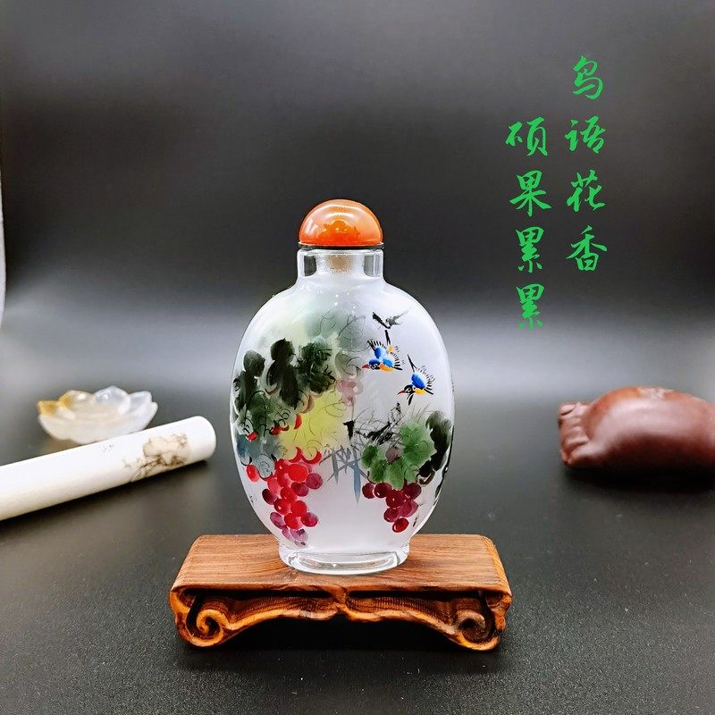 中国骨董品 内画 手描き アート花瓶　鼻煙壺 中国骨董品 内画 手描き アート花瓶 鼻煙壺 清時代 在銘手描き花瓶 美術