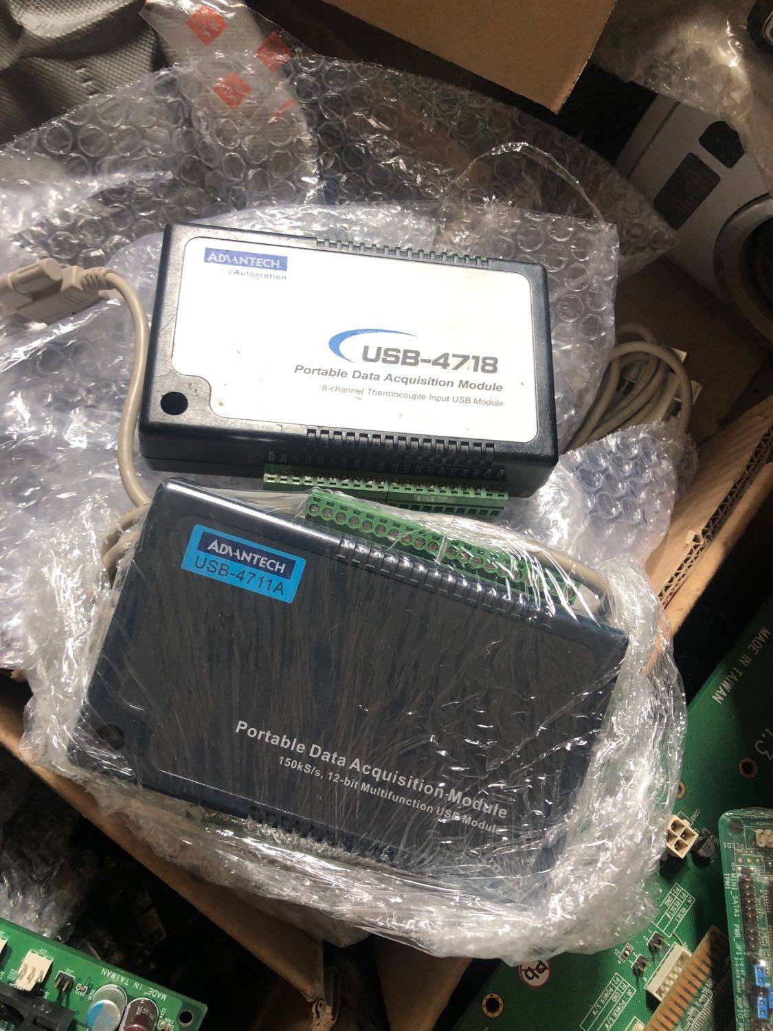 ADVANTECH Advantech USB-4711A 150 kgs 12 bits USB-4718 8-way USB mining module