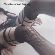 Sexy to the bone~Ultimate Lihan hard sister dark girl punk rivets sexy stitching garter socks net socks~