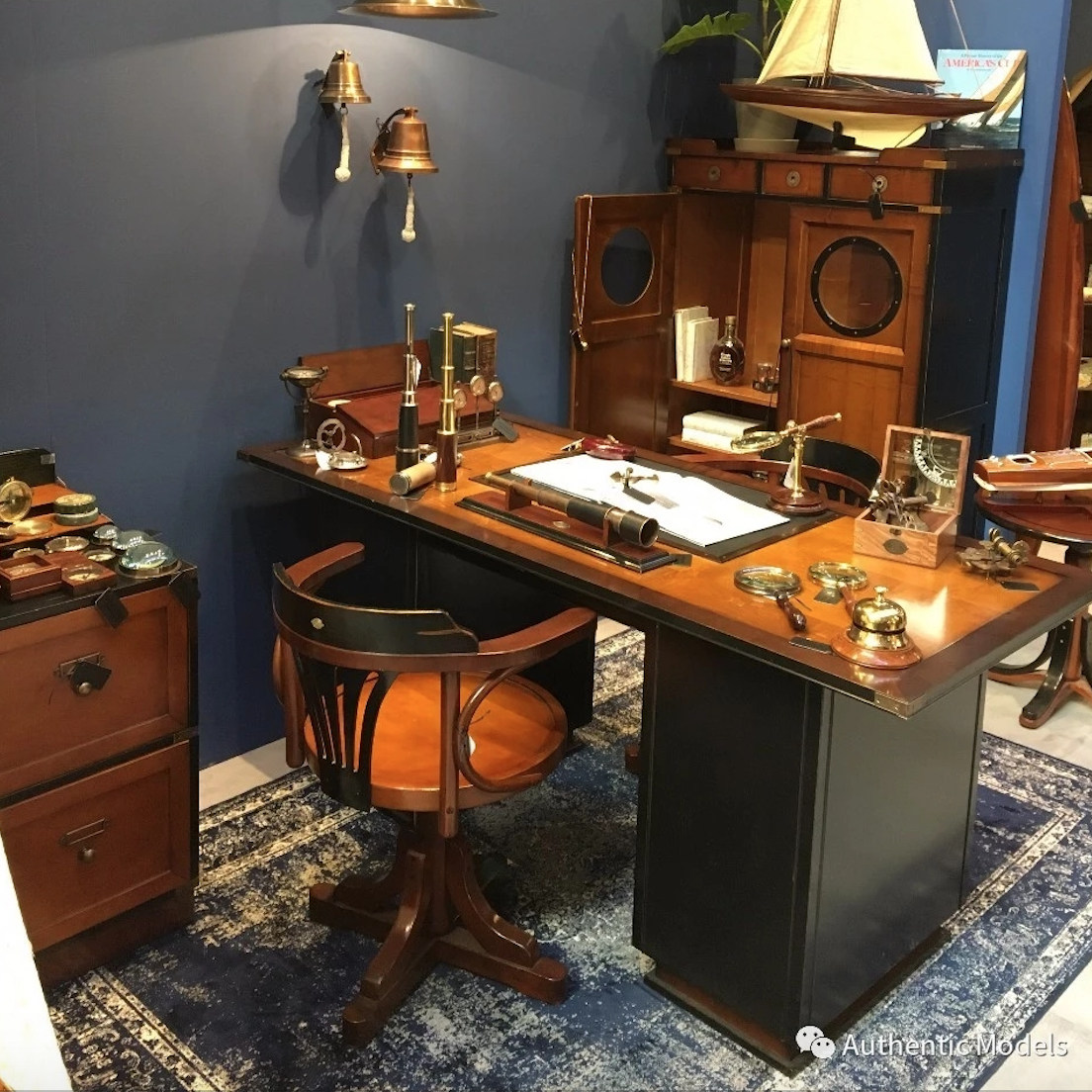 Holland Imported Authentic Models Retro Solid Wood Multifunctional Study Desk