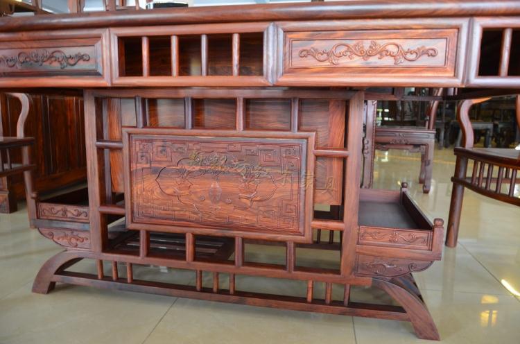 Gỗ rắn mới chạm khắc cung điện Elm phòng khách sofa bàn cà phê 3 mảnh đặt Trung Quốc Taishi ghế cổ đồ nội thất - Bộ đồ nội thất mẫu giường gỗ đẹp