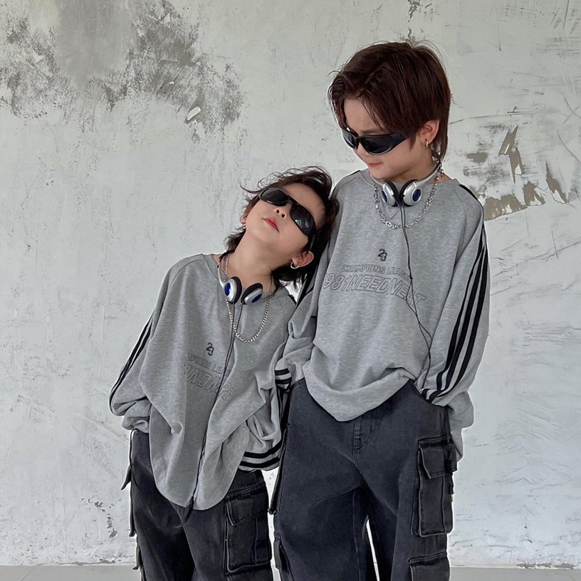 Boy long sleeve blouses autumn clothes children round bottom shirt baby street dance clothes retro foreign air loose t-shirt tide-Taobao