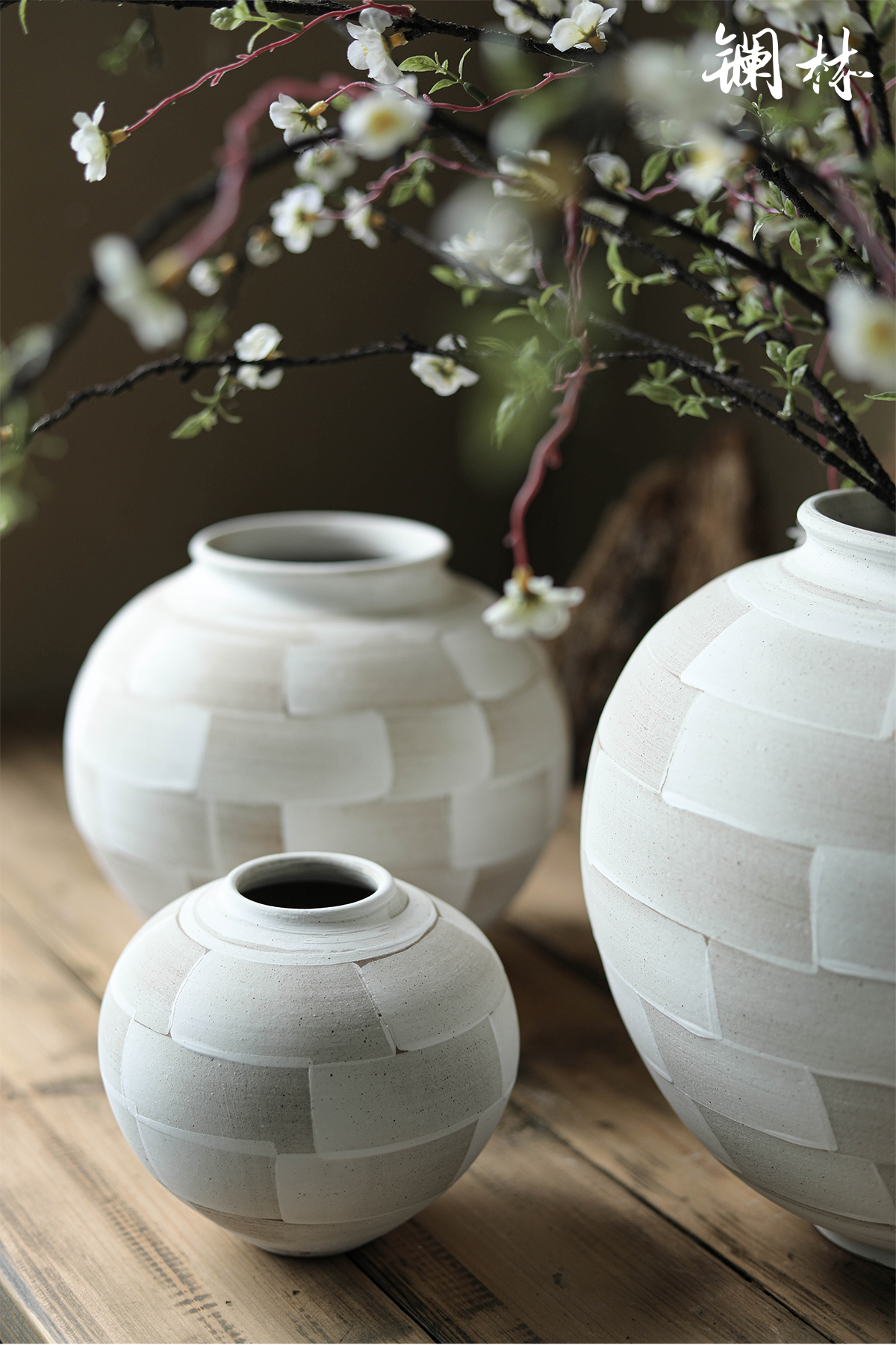 Manual insert ceramic vase restoring ancient ways artists space flower decorations furnishing articles Chinese dried flowers home home stay facility