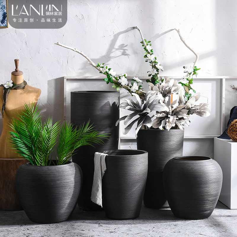 Jingdezhen retro ground ceramic vase sitting room adornment is placed dried flower arranging flowers put black large flowers