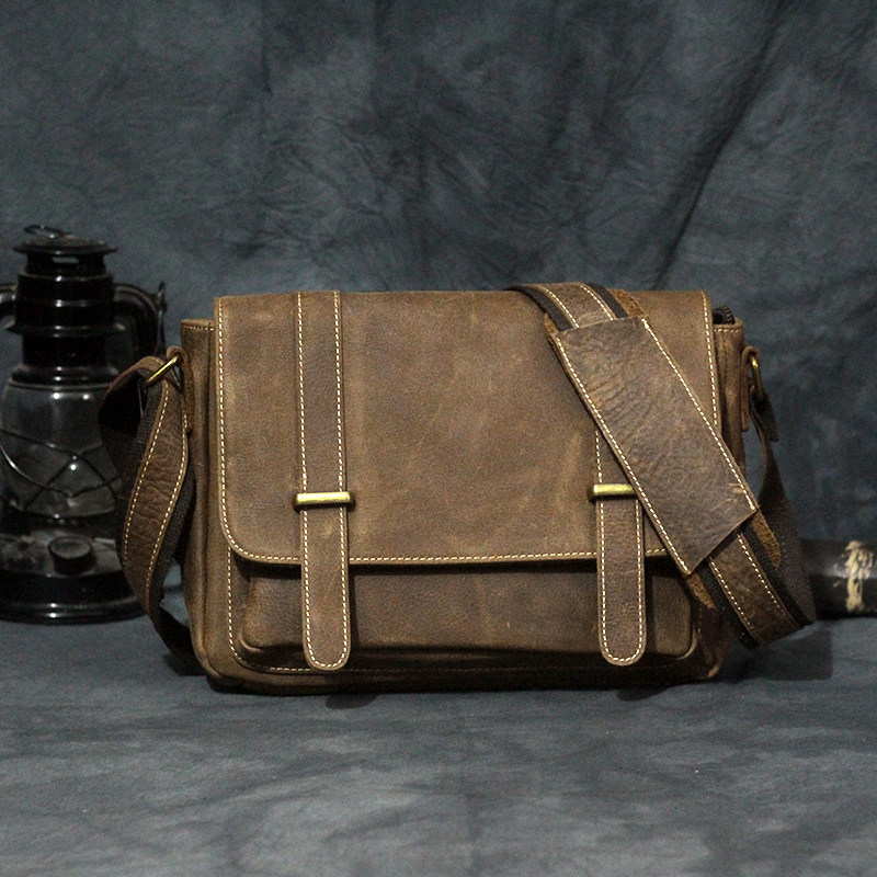 Mad horse skin retro head skin man single shoulder skin bag leather leisure handcraft banner British slant male bag