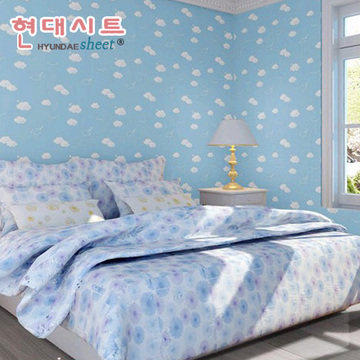 Environmental protection PVC self-adhesive wallpaper living room background wallpaper Children's room wallpaper bedroom warm blue sky and white clouds