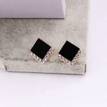 Korean personality fashion exaggerated temperament large stud earrings female super fairy short hair atmospheric earrings Trendsetter earrings wild Europe and the United States
