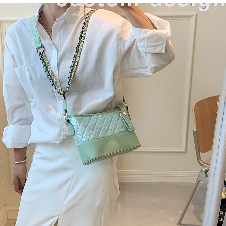 Trendy Rhombus Chain Messenger One-shoulder Bag display picture 13