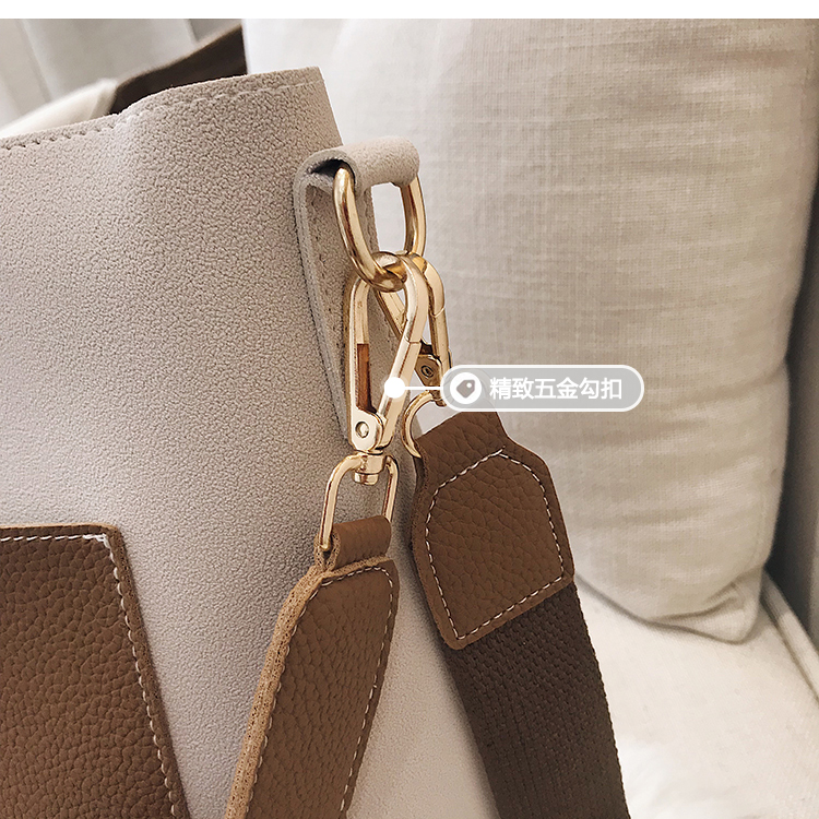 Mùa thu đông đơn giản túi xách nữ 2018 mới làn sóng phiên bản Hàn Quốc của túi xách Messenger hoang dã va chạm màu thời trang túi xách túi đeo chéo nữ đi chơi