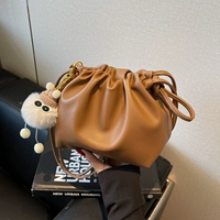 Коричневая подвеска