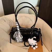 Черная подвеска