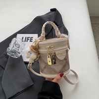 Белая подвеска