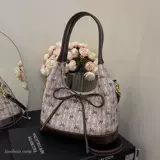 Весенняя вместительная и большая сумка через плечо с бантиком, сумка подмышку, тренд сезона, подходит для студента