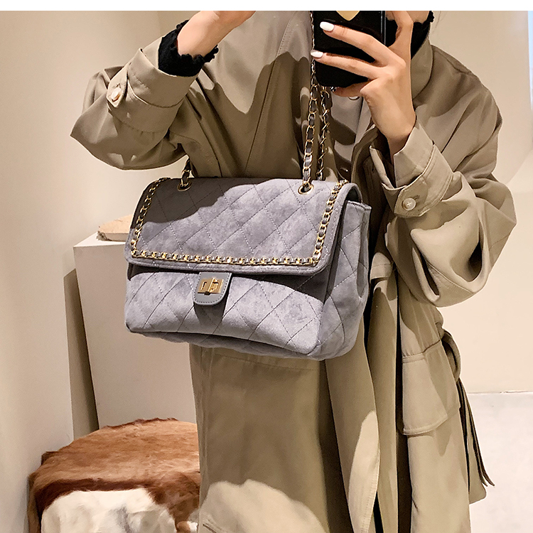 Lingge Embroidery Thread Bag New Bag Autumn Chain Messenger Bag Suede One-shoulder Small Square Bag display picture 1