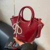 Товары от 薇薇自制女包店铺 每日定时上新
