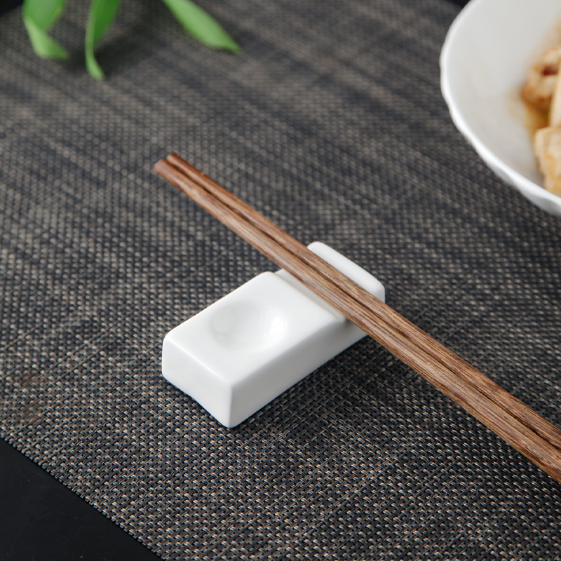 Jingdezhen ceramics lead - free green restaurant creative ipads China chopsticks pillow chopsticks ceramic tableware chopsticks holder frame