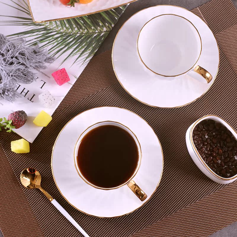 Jingdezhen creative manual gold 】 【 ipads China coffee cups and saucers suit ceramic coffee cup home European cup