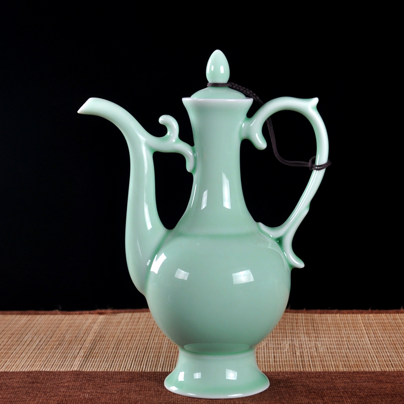 Celadon ceramic wine jug one pound wine dispenser antique home hotel restaurant wine pot yellow wine bottle wine cup set