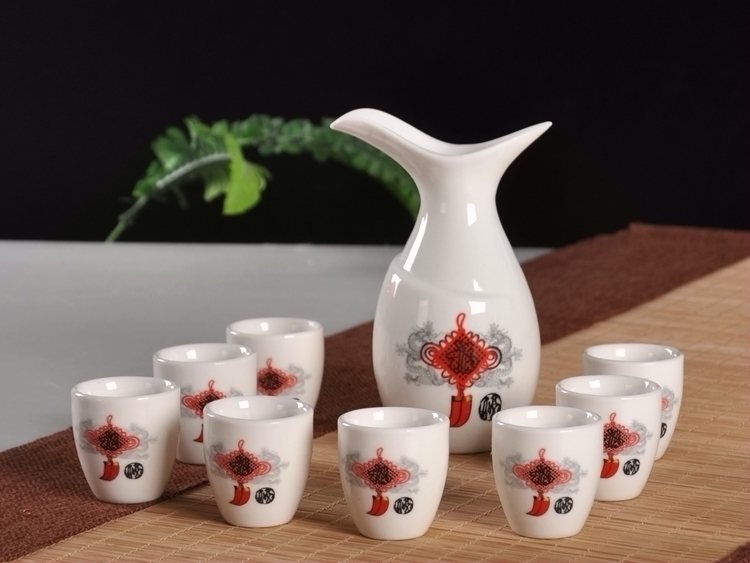 Bộ rượu vang gốm sứ Nhật Bản sáng tạo tách rượu nhỏ bình hông một hầm rượu mạnh rượu vang trắng bộ thủy tinh ly uống rượu whisky