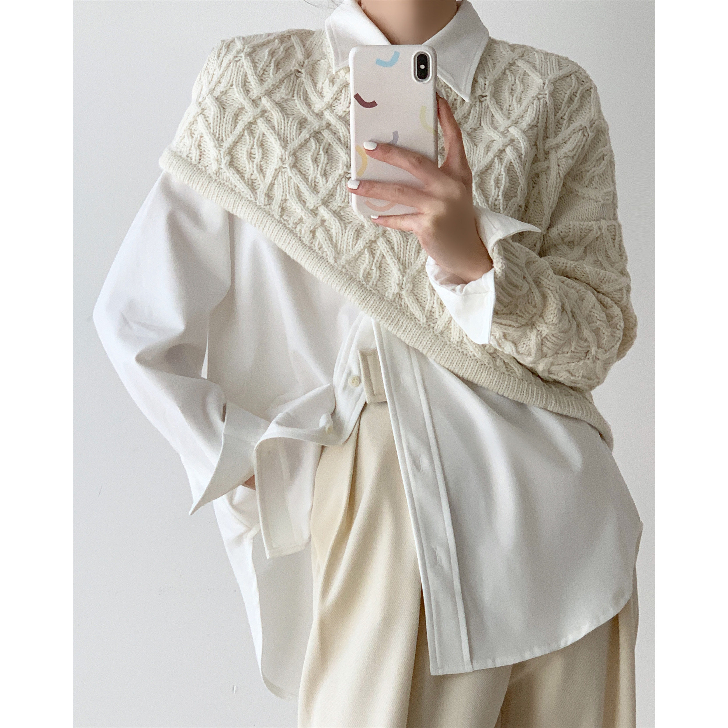 ICTS Stack-Worn Art Design Feel Milk White Trendy Magazic Wool Asymmetrical Semi-Body Knit Camscapa