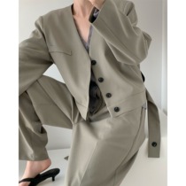  ICTS mountains and rivers please see you again green tone gray pure black classic and fashionable high J sense short suit suit