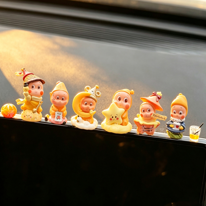 Star ⭐ Car Dashboard Ornaments, Warm Interior Decorations, Dashboard Screen Ornaments, Atmosphere-Enhancing Car Accessories.