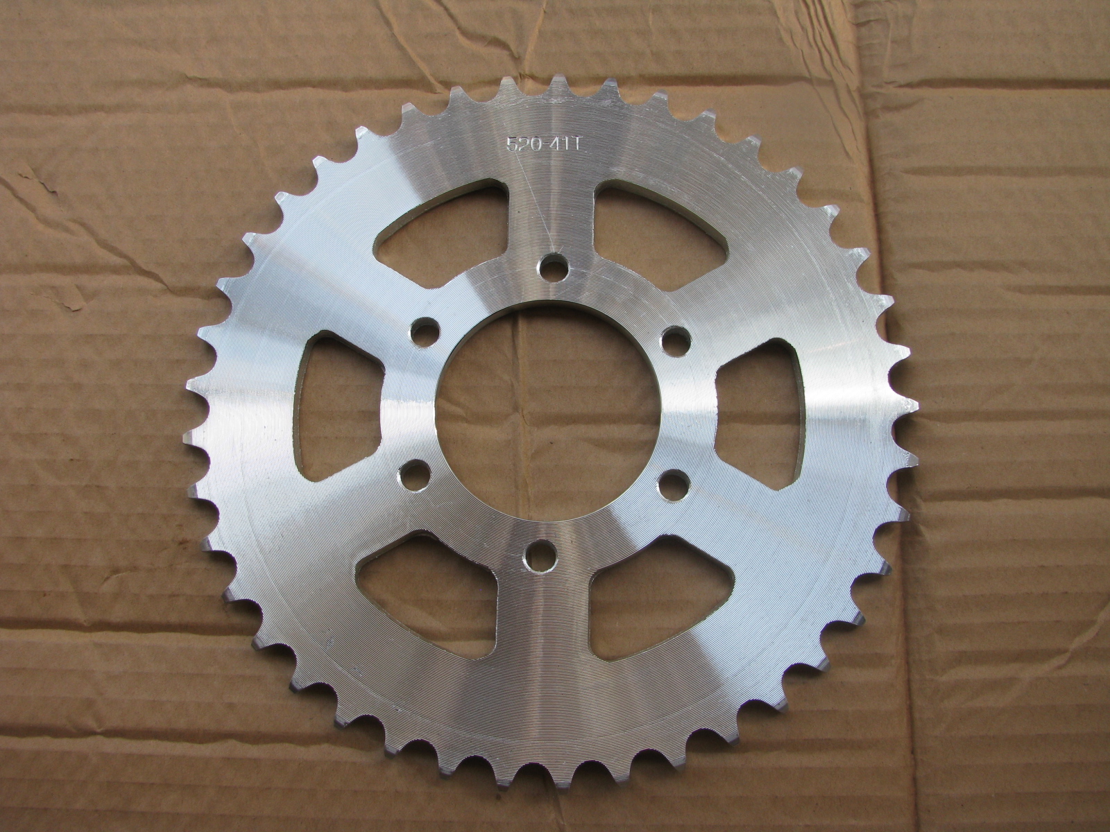 Jinan Light Riding Combat Mastiff QM200GY Custom Increased Sprockets 520-41 Teeth Six-hole Drum Painstaking